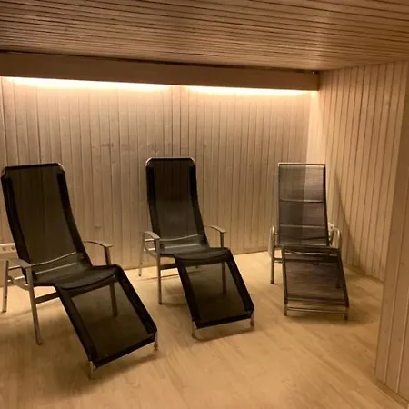 Kleine Moewe, Exklusives Ein Mit Sauna Im Haus * Wunstorf
