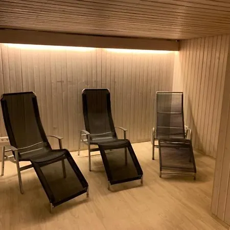 Kleine Moewe, Exklusives Ein Mit Sauna Im Haus * Wunstorf