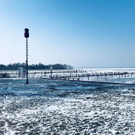 Kleine Moewe, Exklusives Ein Mit Sauna Im Haus Wunstorf